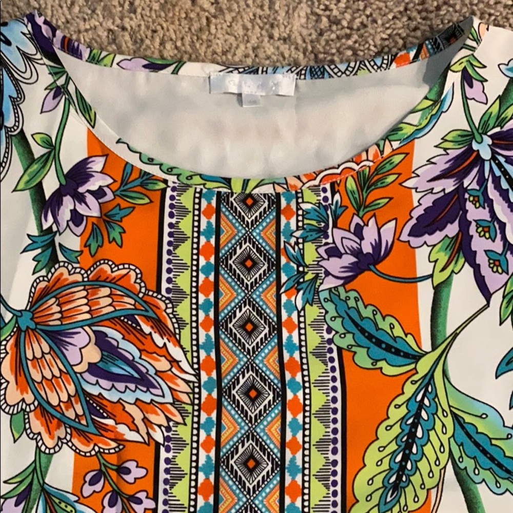 Boutique Floral Blouse - Picture 4 of 9